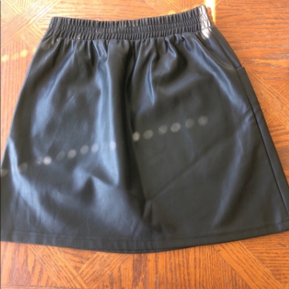 Skirt - Picture 3 of 3